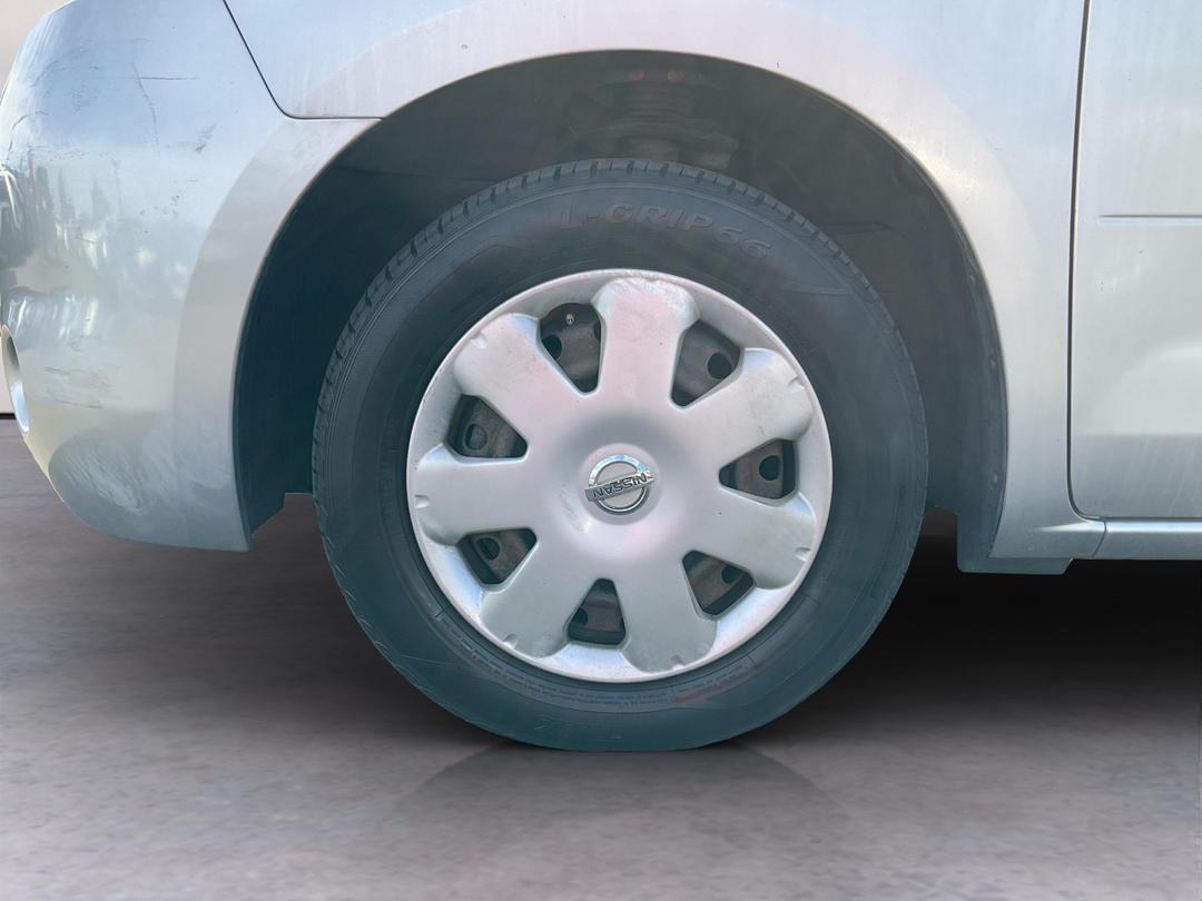 Photo '10' of Nissan Serena