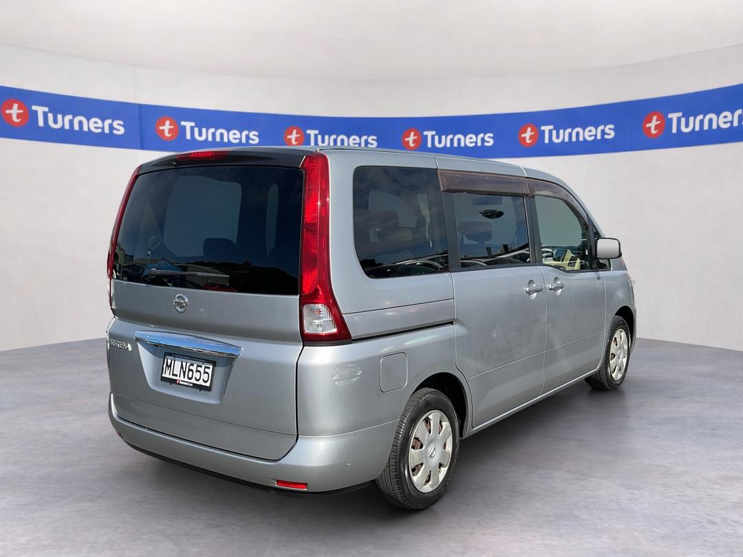 Photo '7' of Nissan Serena