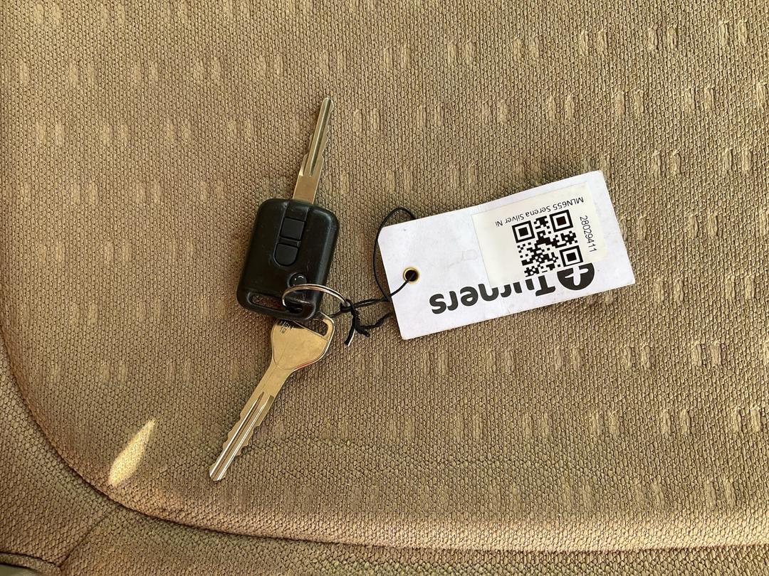 Photo '22' of Nissan Serena