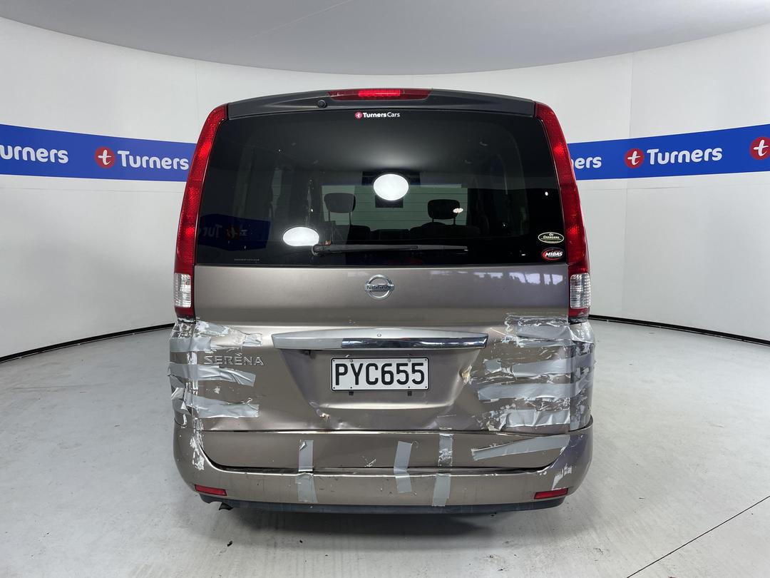 Photo '5' of Nissan Serena 2.0L