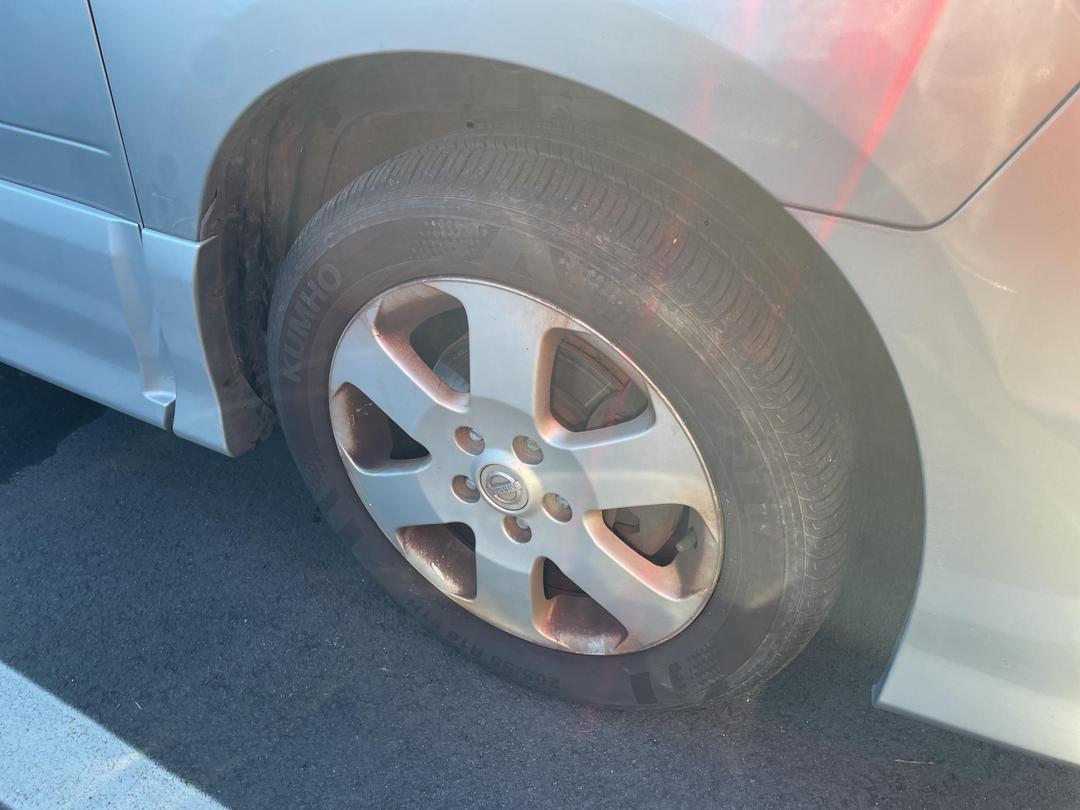 Photo '7' of Nissan Serena