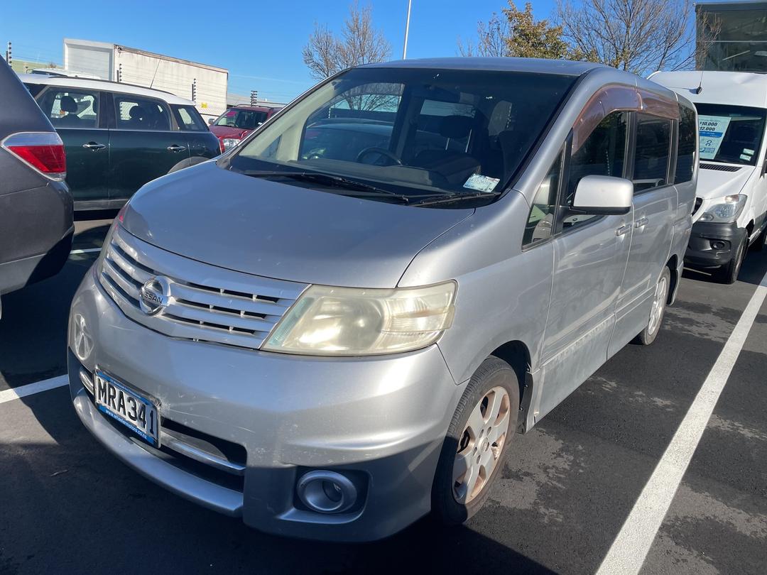 Photo '3' of Nissan Serena