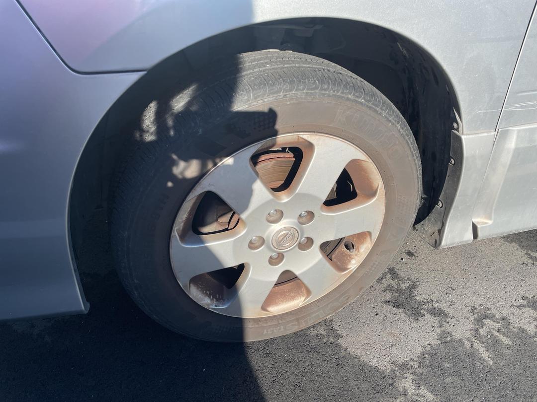 Photo '8' of Nissan Serena