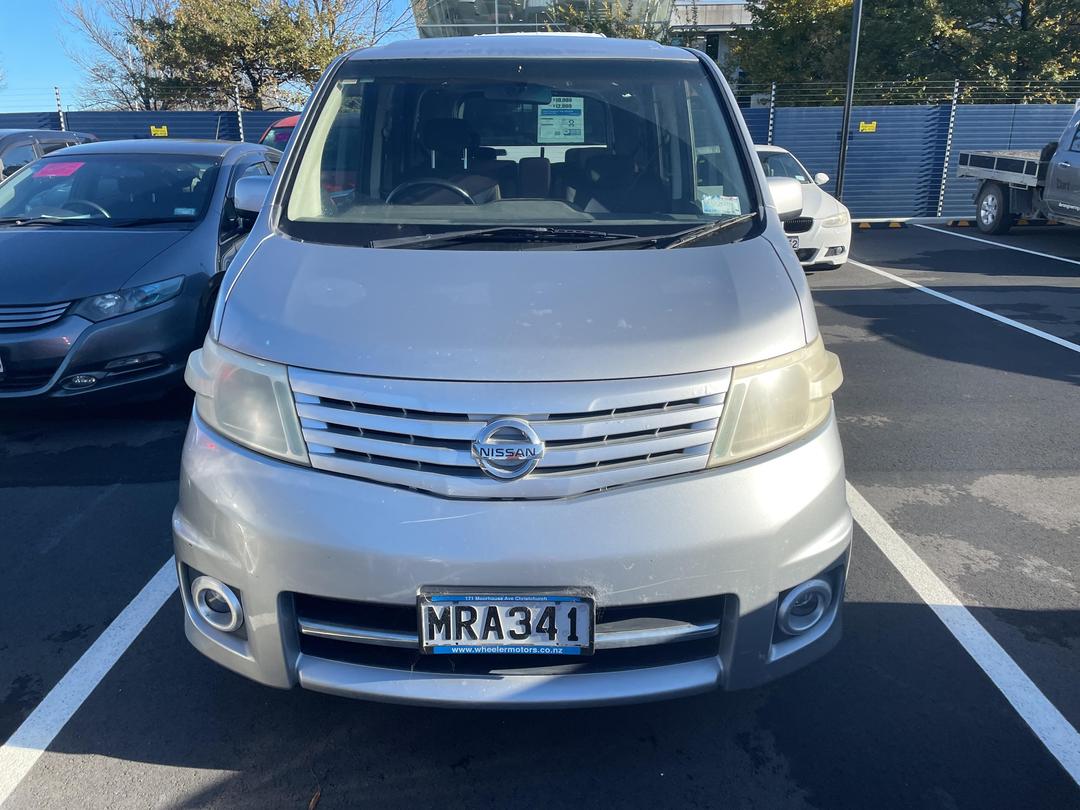 Photo '2' of Nissan Serena