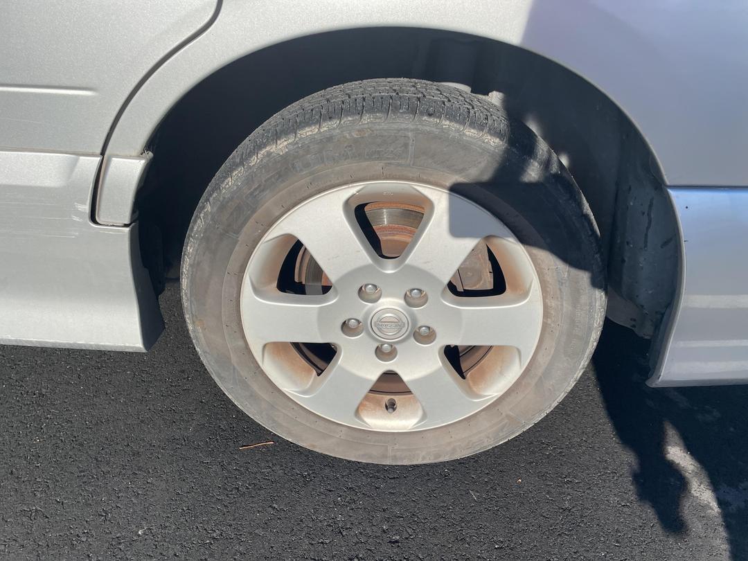 Photo '9' of Nissan Serena