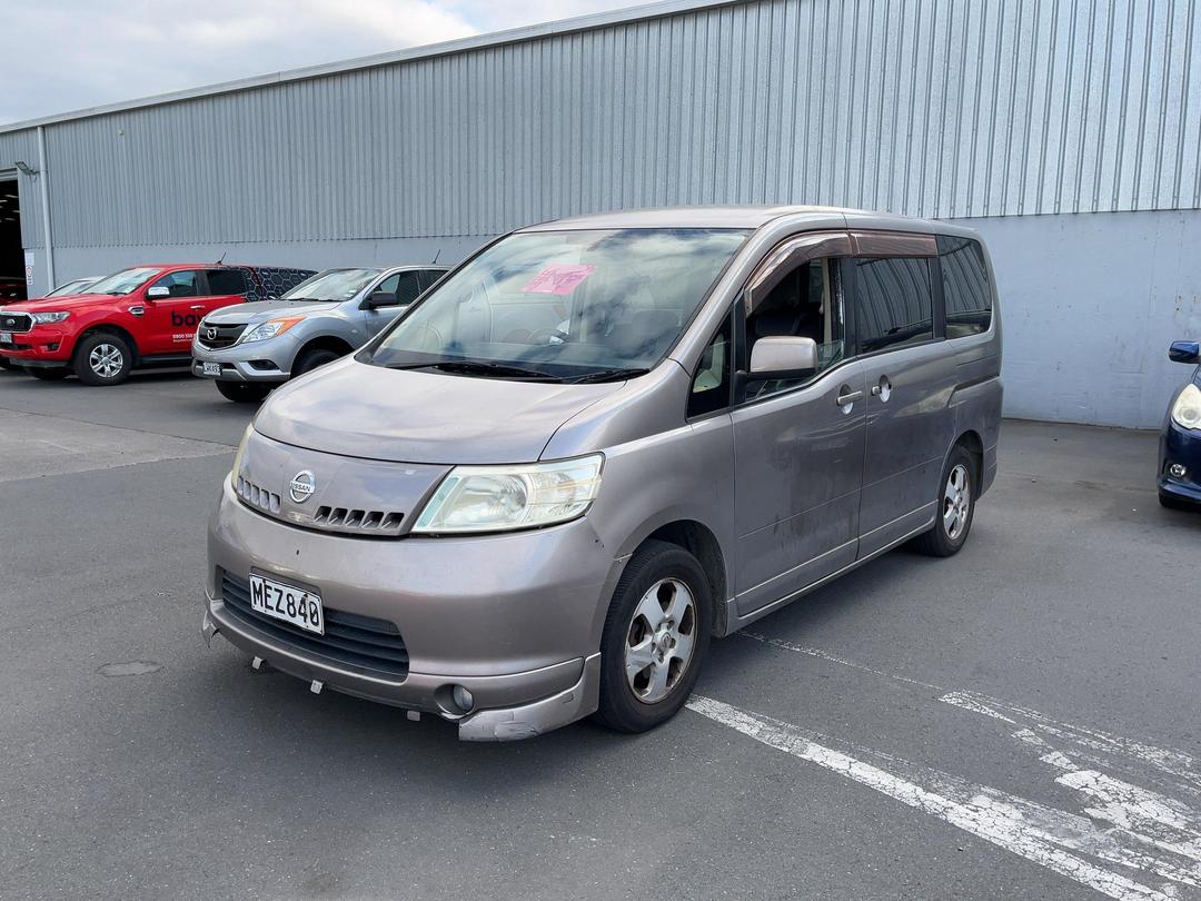 Photo '3' of Nissan Serena