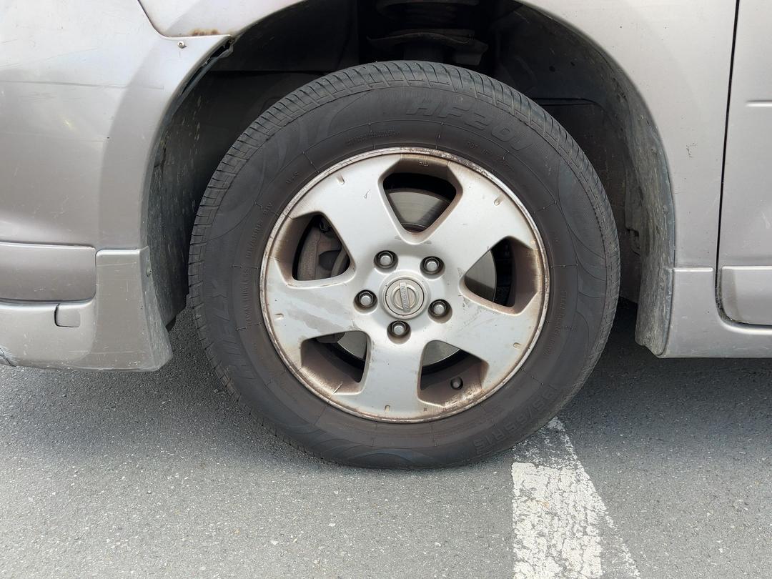 Photo '8' of Nissan Serena