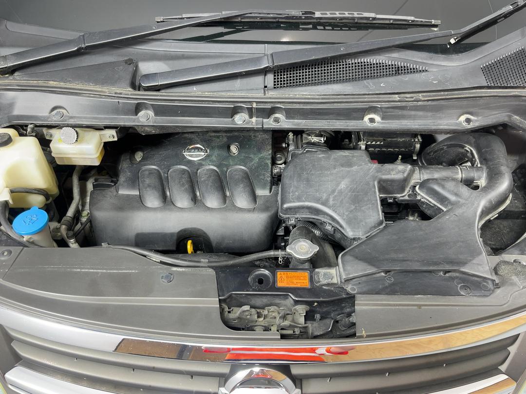 Photo '13' of Nissan Serena