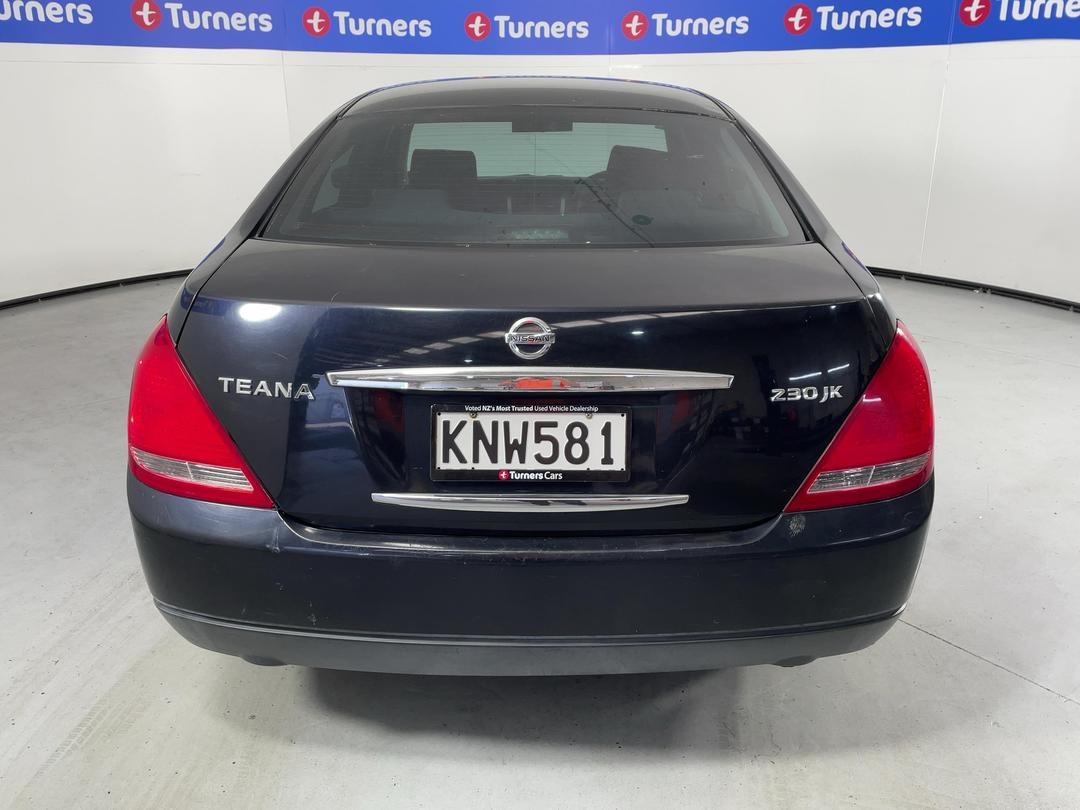 Photo '6' of Nissan Teana