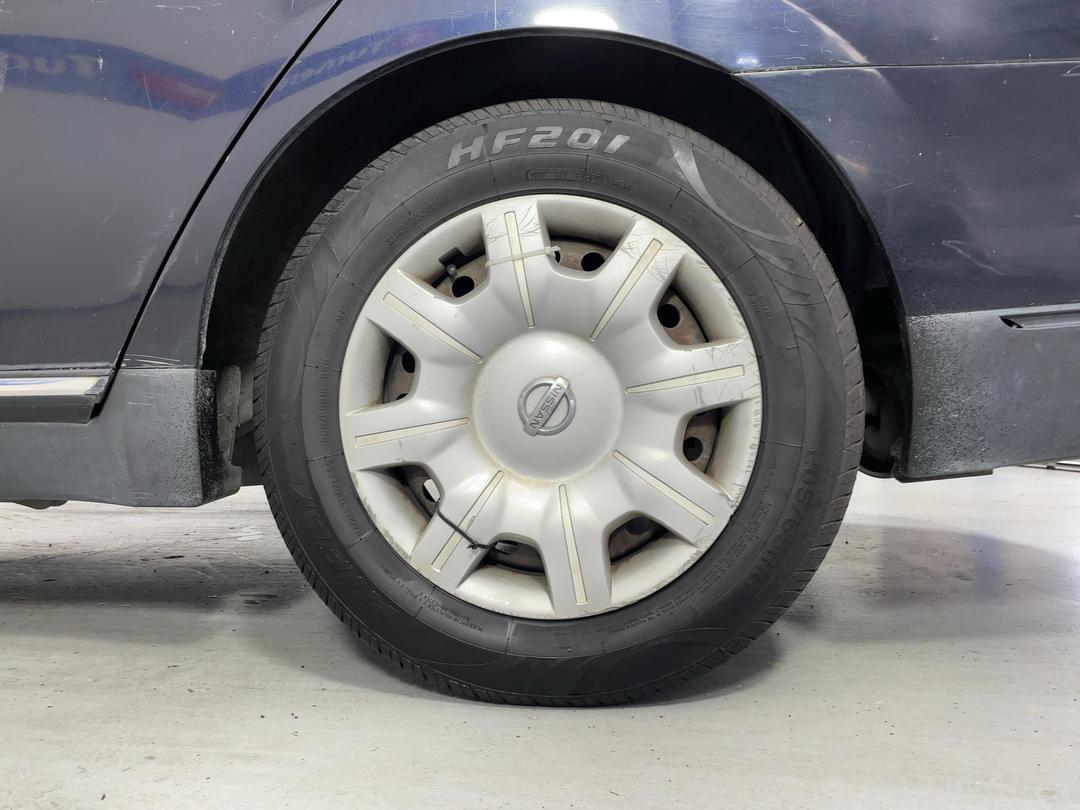 Photo '11' of Nissan Teana