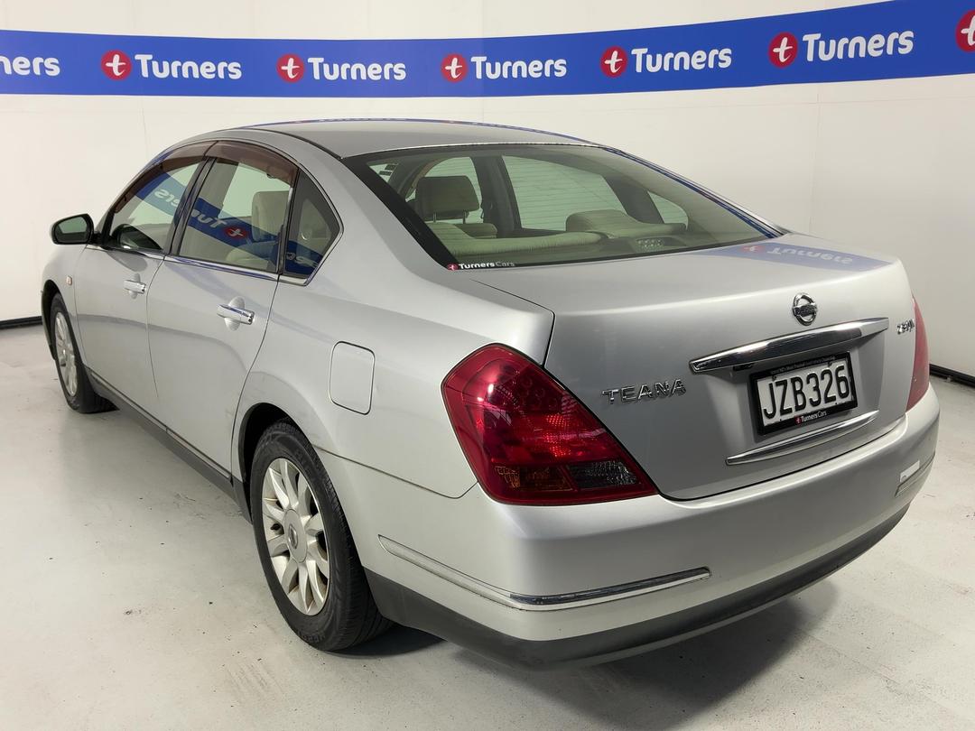 Photo '5' of Nissan Teana