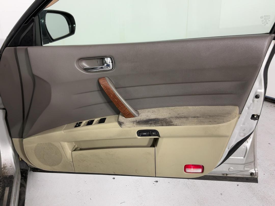 Photo '15' of Nissan Teana