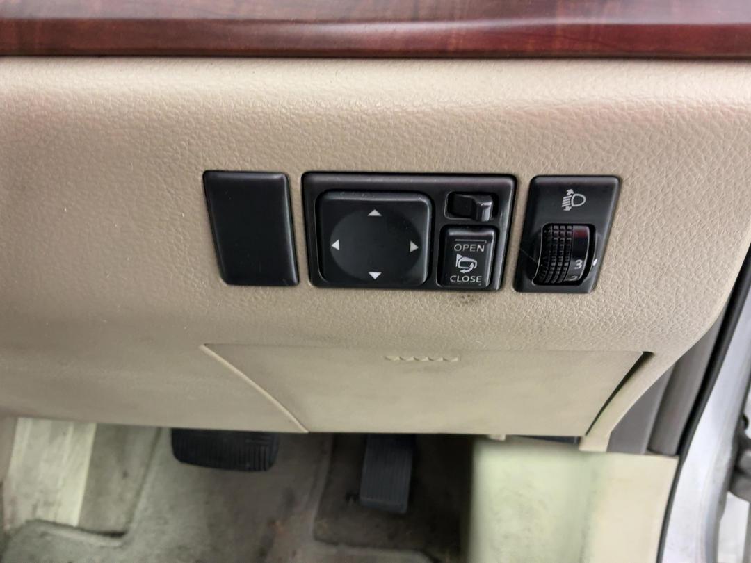 Photo '24' of Nissan Teana