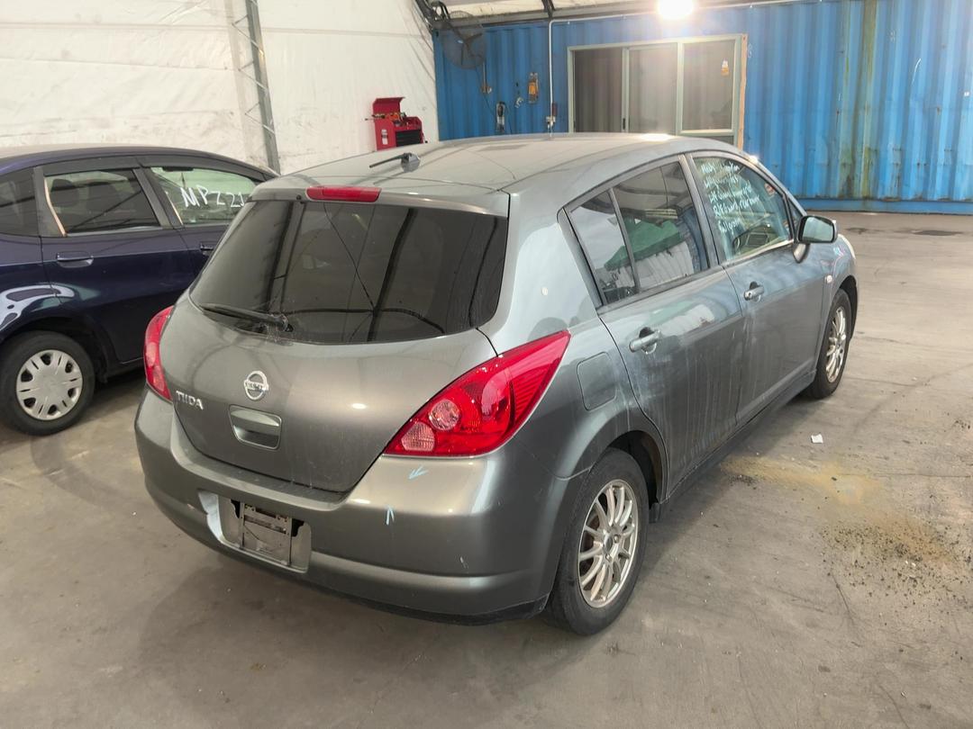 Photo '9' of Nissan Tiida Photo '9' of Nissan Tiida