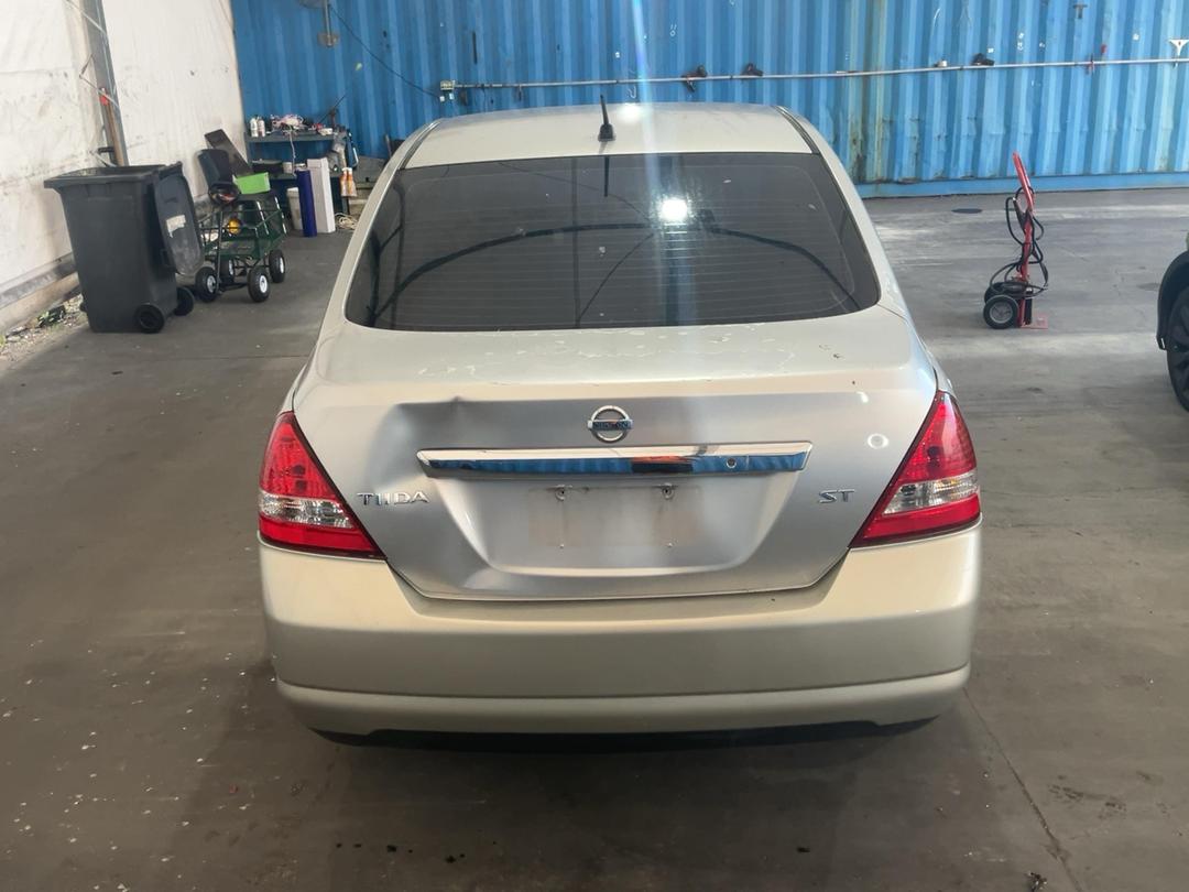 Photo '13' of Nissan Tiida ST