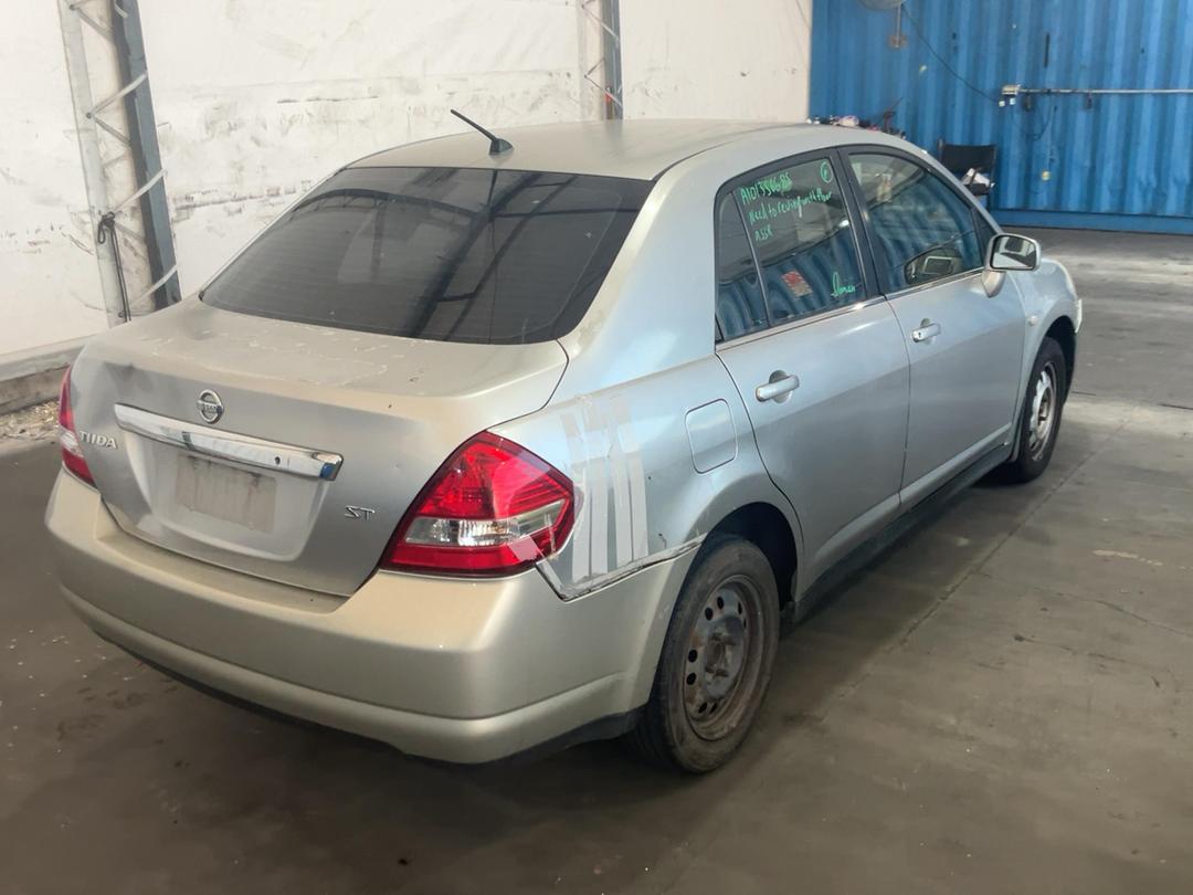 Photo '14' of Nissan Tiida ST