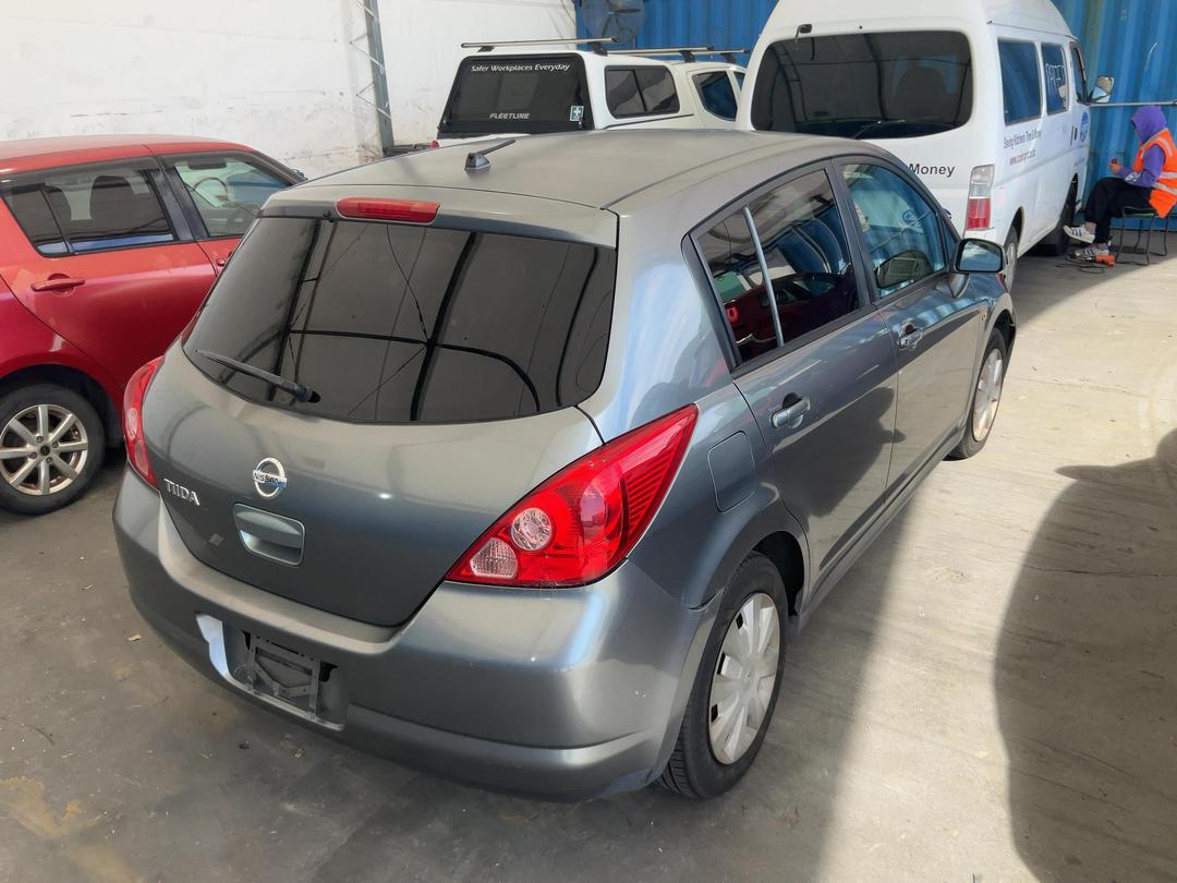 Photo '12' of Nissan Tiida