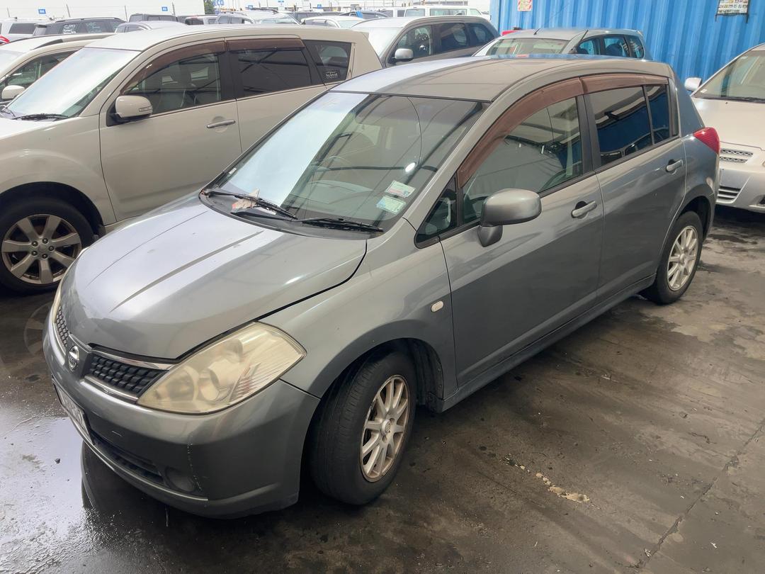 Photo '6' of Nissan Tiida