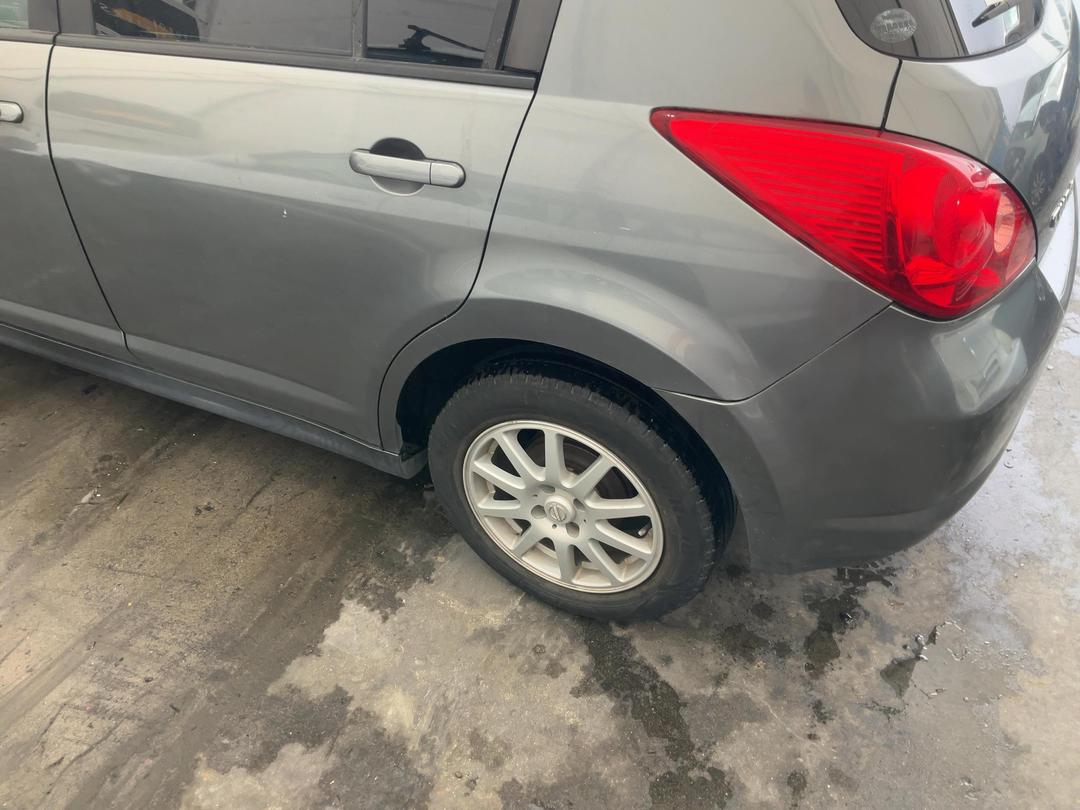 Photo '10' of Nissan Tiida