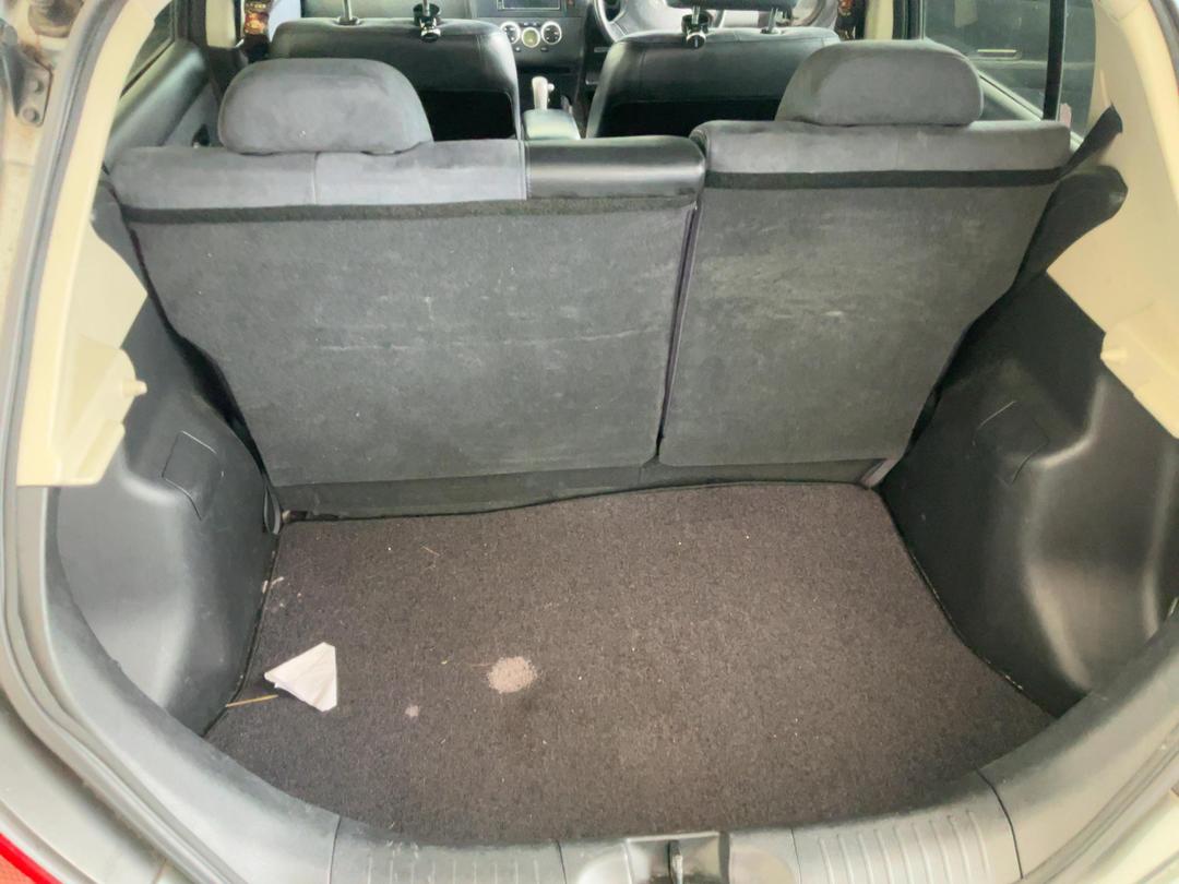 Photo '23' of Nissan Tiida