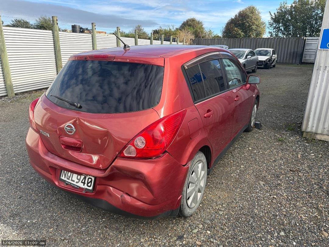 Photo '2' of Nissan Tiida