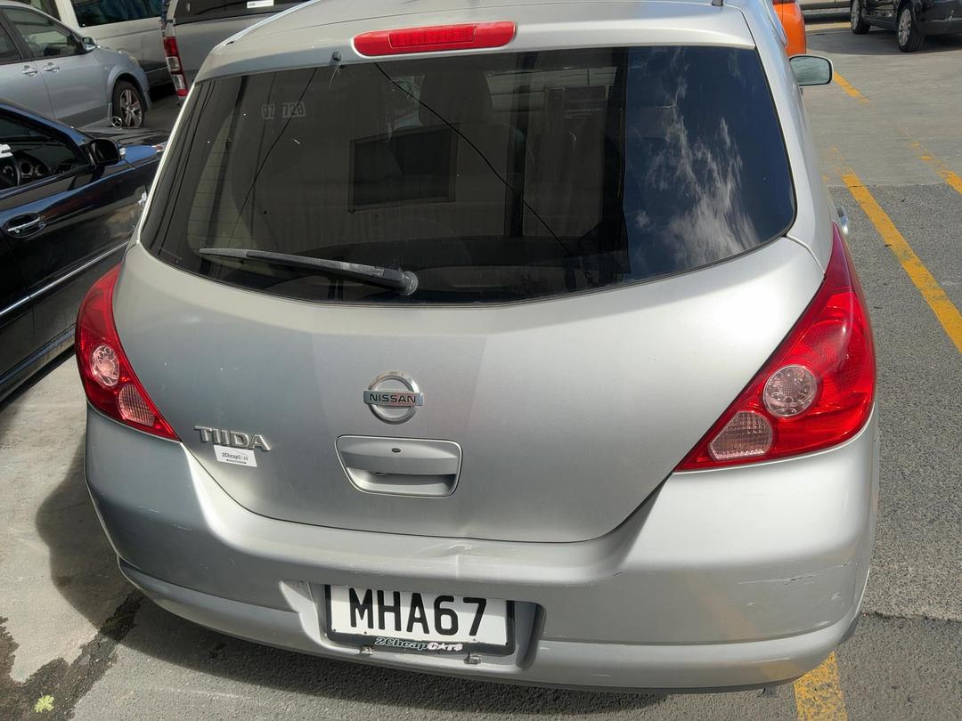 Photo '5' of Nissan Tiida