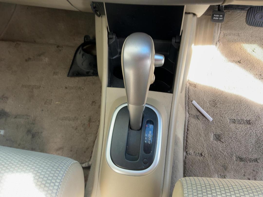 Photo '11' of Nissan Tiida