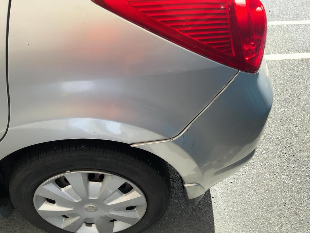 Photo '24' of Nissan Tiida