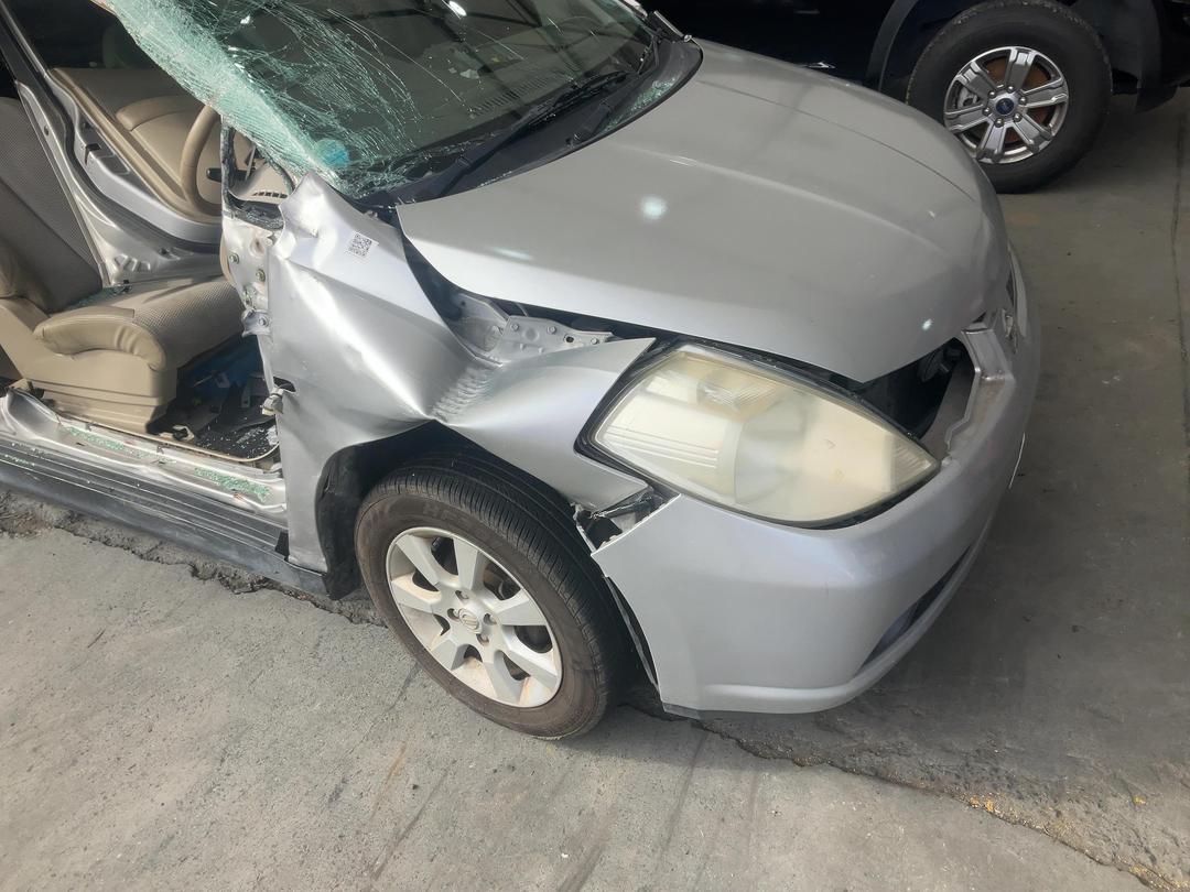 Photo '4' of Nissan Tiida