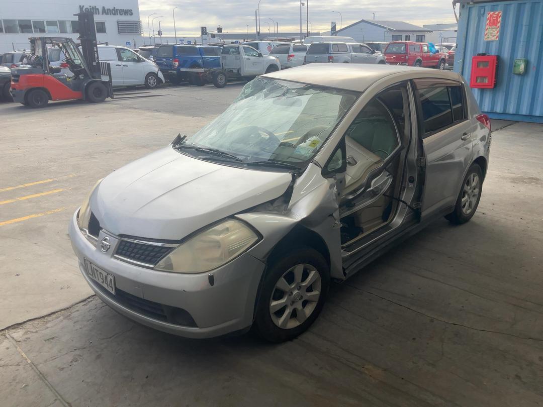 Photo '5' of Nissan Tiida