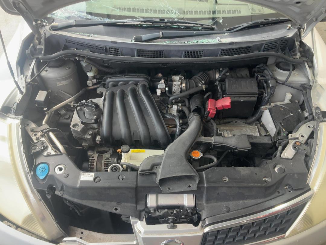 Photo '17' of Nissan Tiida