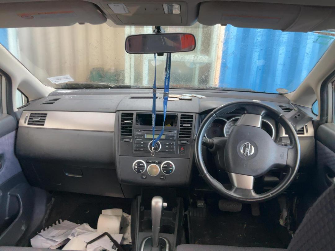 Photo '11' of Nissan Tiida