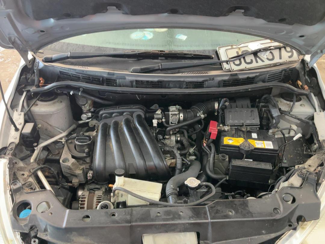 Photo '24' of Nissan Tiida