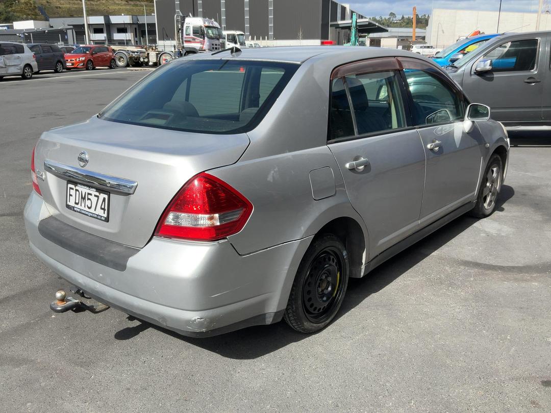 Photo '8' of Nissan Tiida Latio Photo '8' of Nissan Tiida Latio