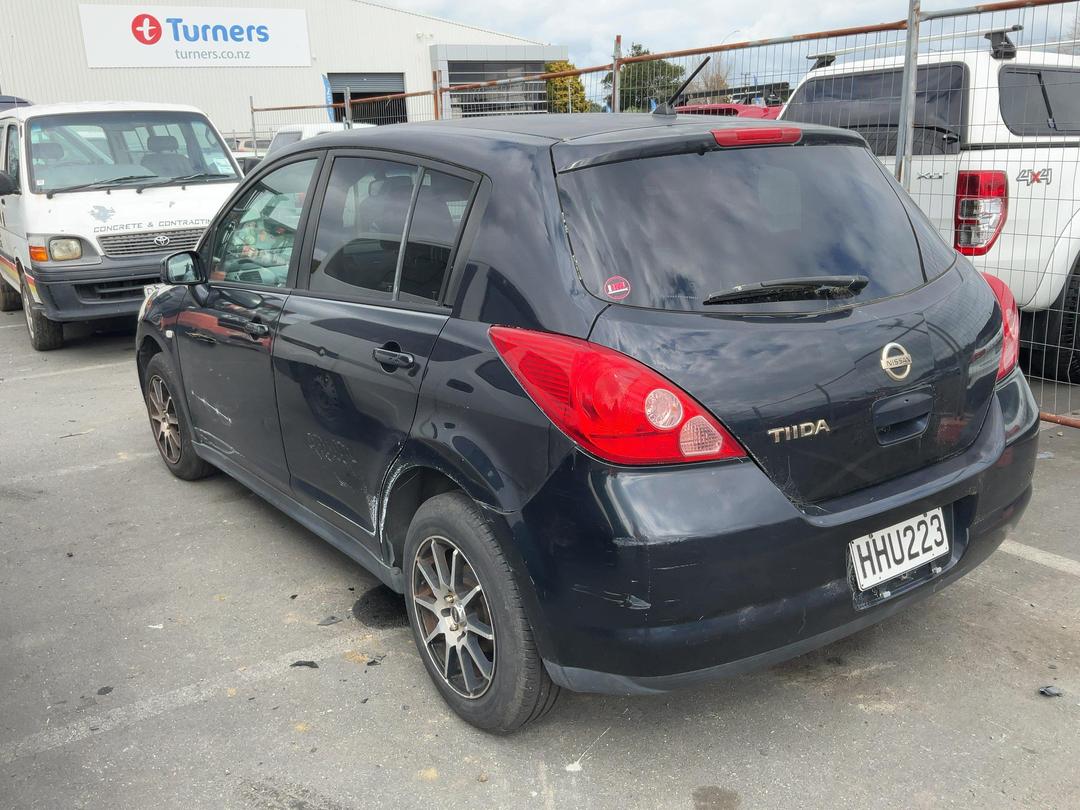 Photo '3' of Nissan Tiida Photo '3' of Nissan Tiida