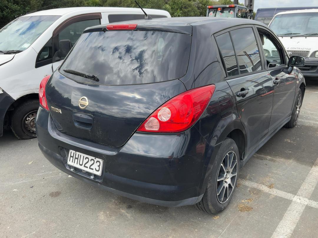 Photo '4' of Nissan Tiida Photo '4' of Nissan Tiida