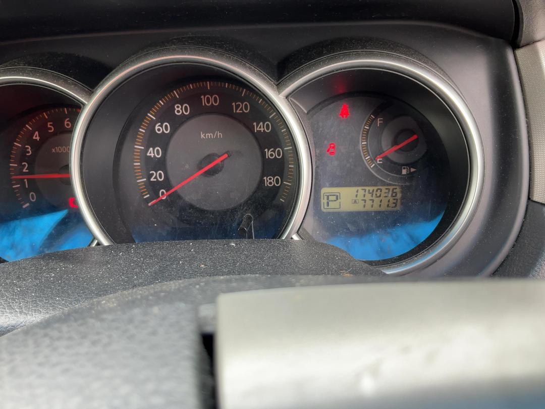 Photo '15' of Nissan Tiida Photo '15' of Nissan Tiida