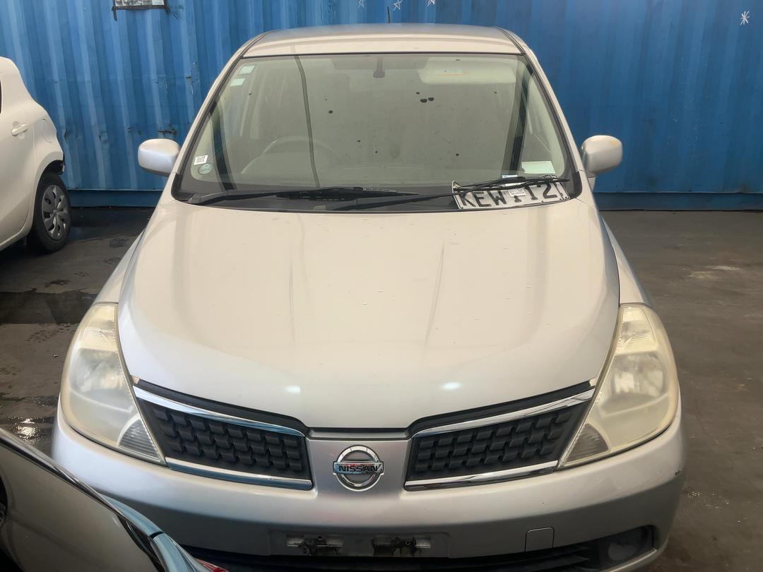 Photo '2' of Nissan Tiida Photo '2' of Nissan Tiida