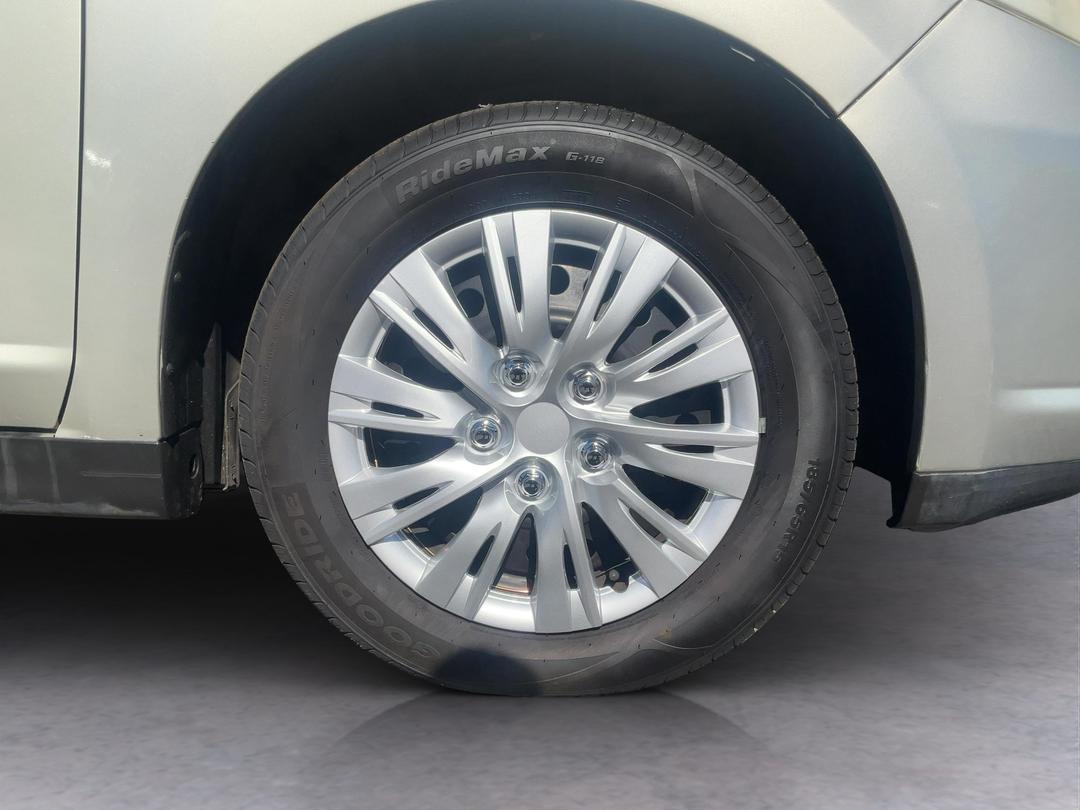 Photo '9' of Nissan Tiida