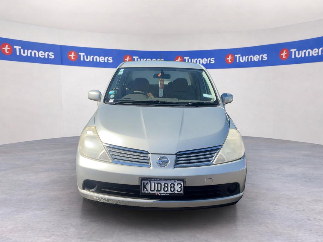 Photo '2' of Nissan Tiida