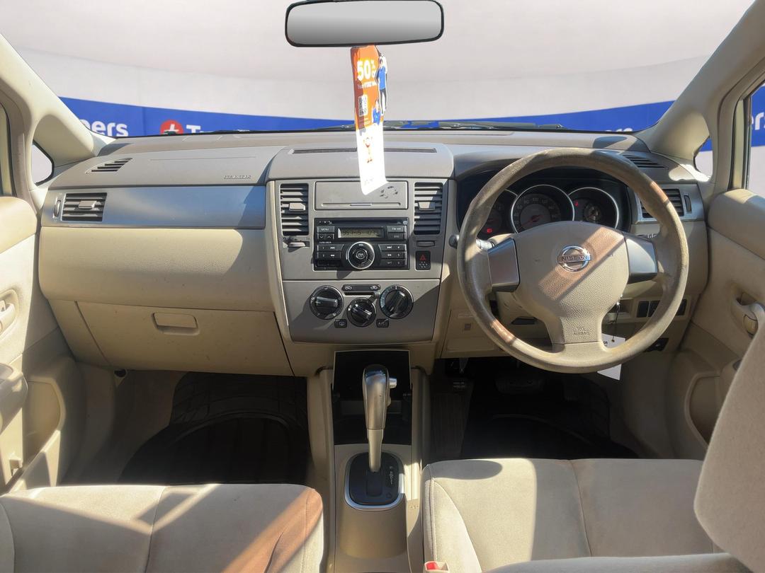 Photo '17' of Nissan Tiida