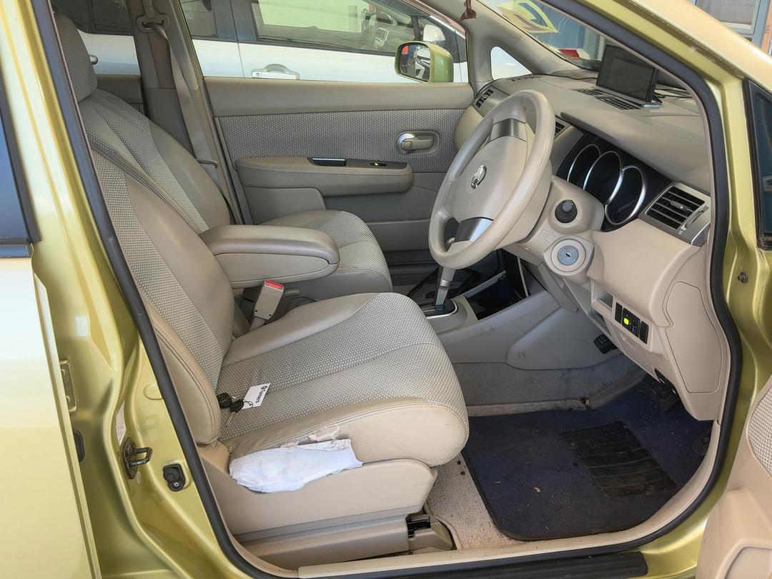 Photo '15' of Nissan Tiida Photo '15' of Nissan Tiida