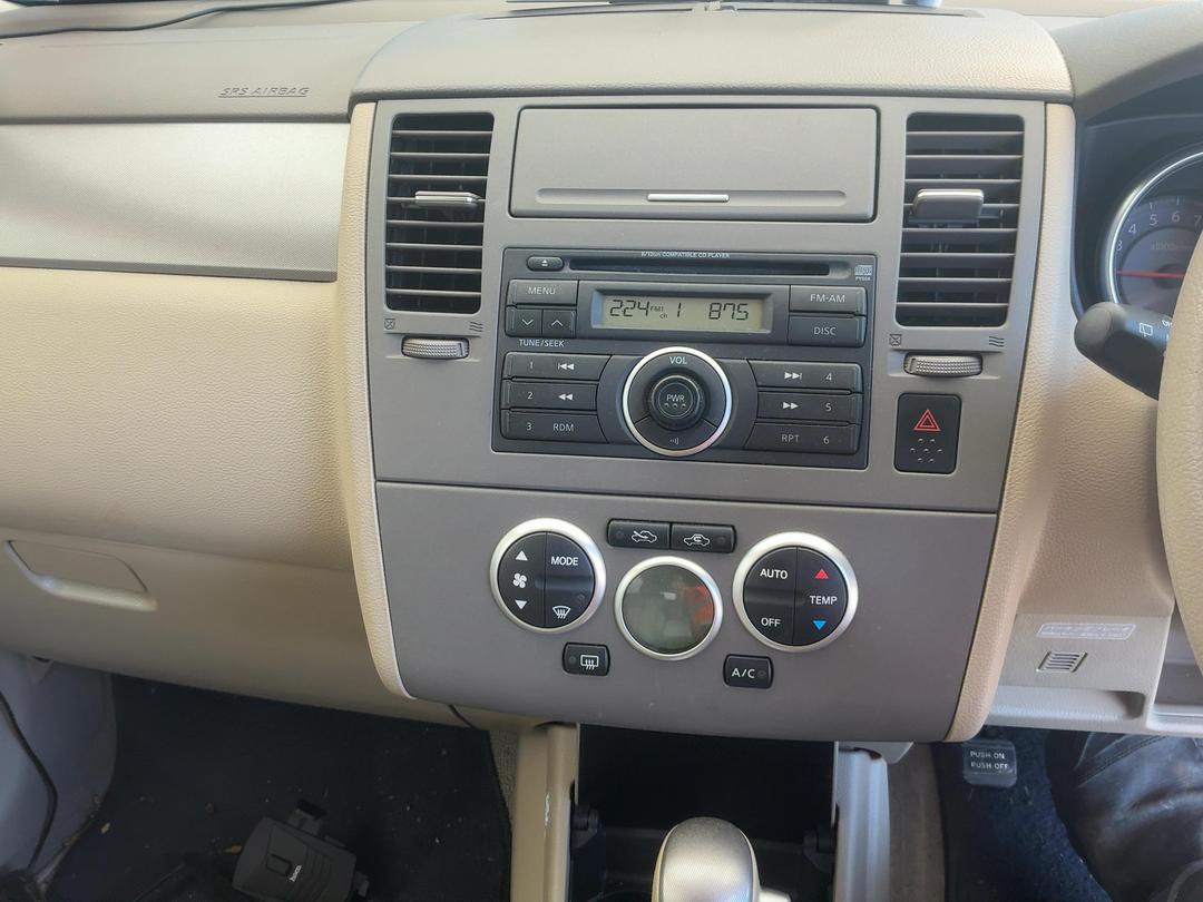 Photo '20' of Nissan Tiida Photo '20' of Nissan Tiida