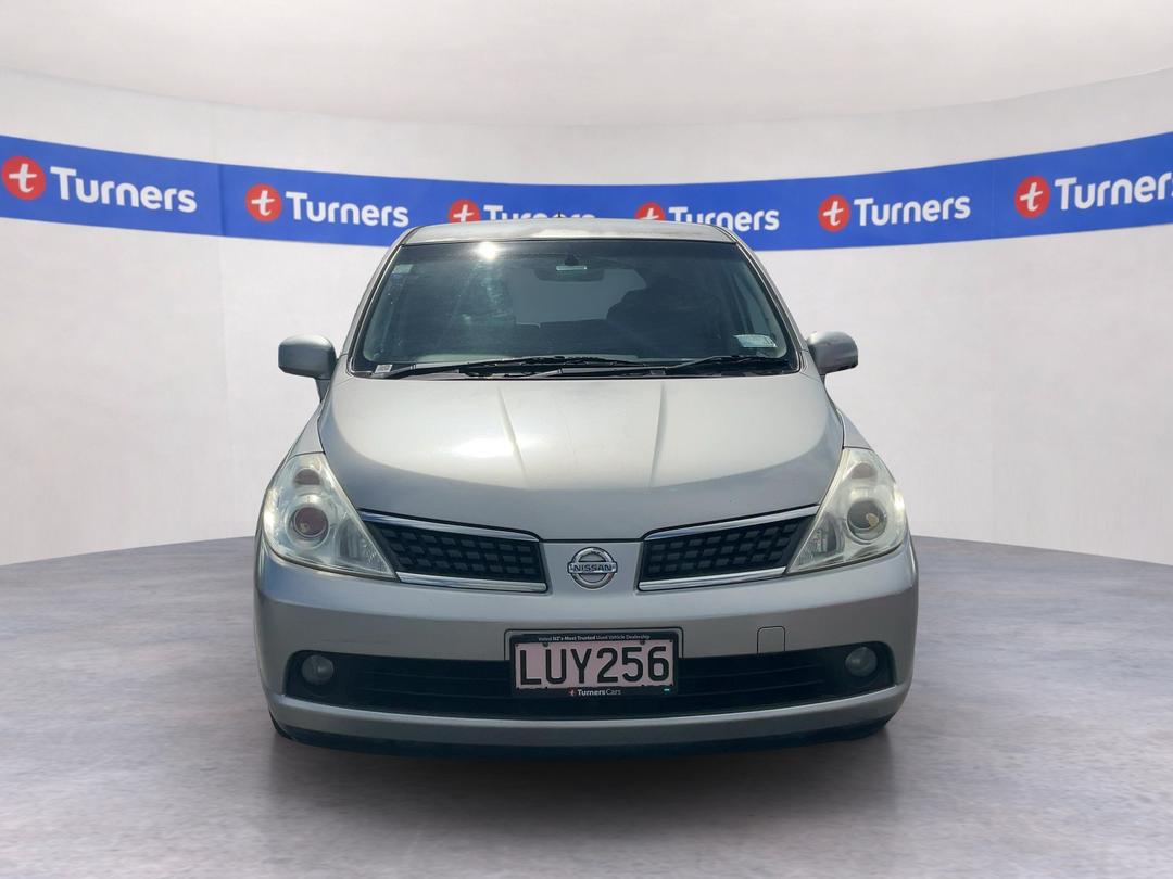 Photo '2' of Nissan Tiida