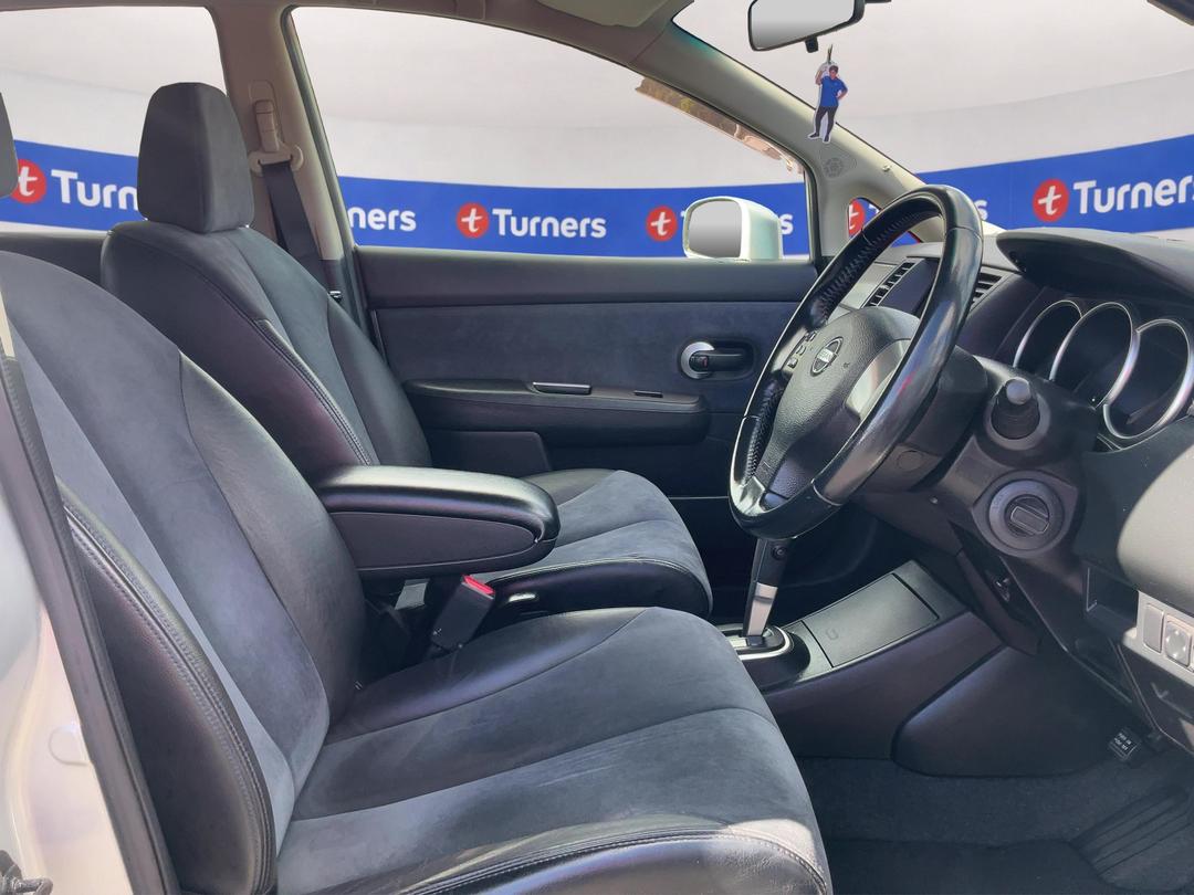 Photo '16' of Nissan Tiida