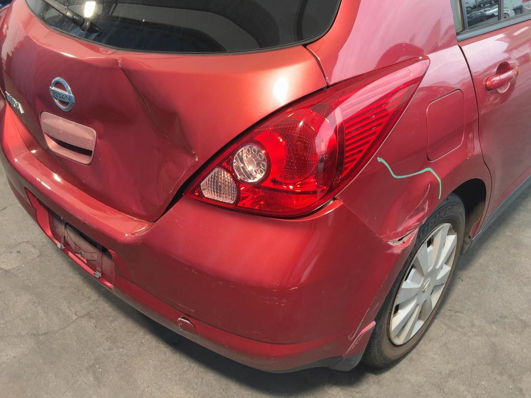 Photo '16' of Nissan Tiida