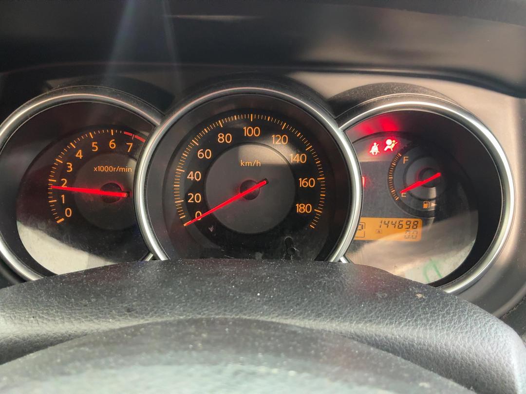 Photo '24' of Nissan Tiida