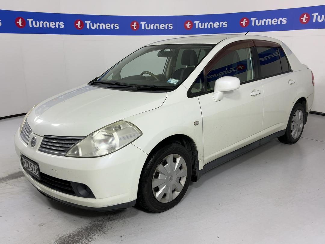 Photo '4' of Nissan Tiida