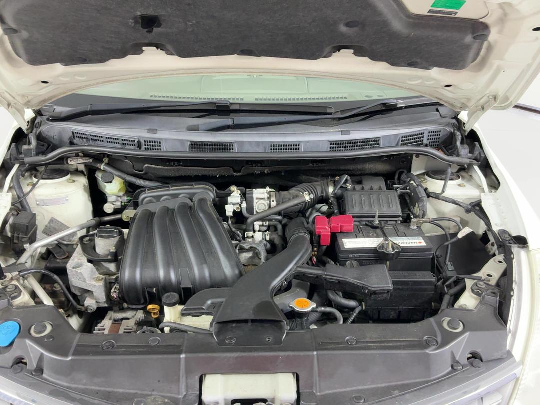 Photo '13' of Nissan Tiida