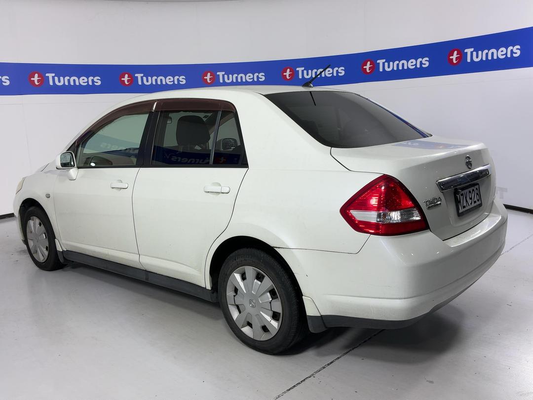 Photo '5' of Nissan Tiida